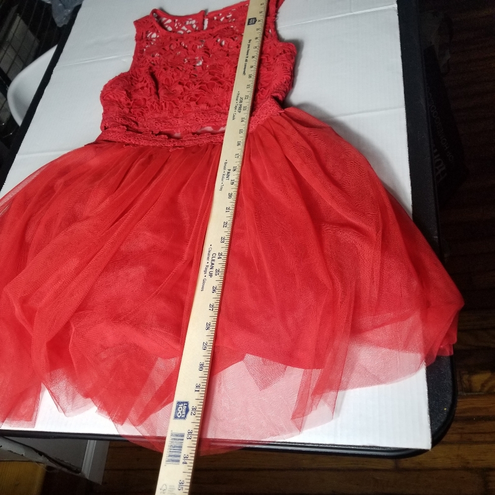MANIJU RED FORMAL DRESS SIZE MEDIUM - Picture 5 of 16